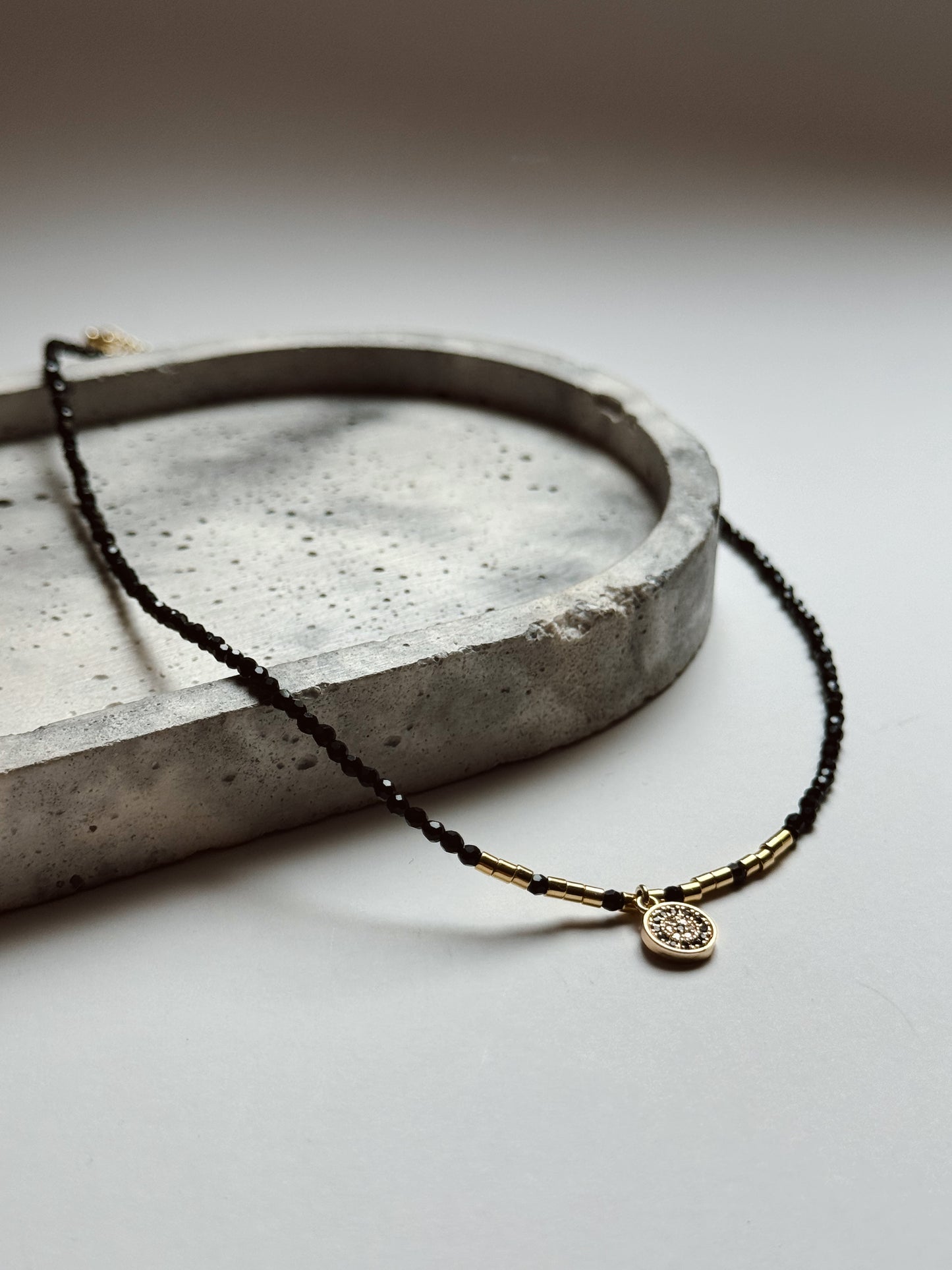 Collar Ávila negro