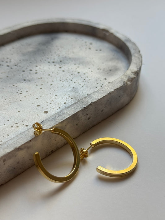 Argollas Lourdes doradas