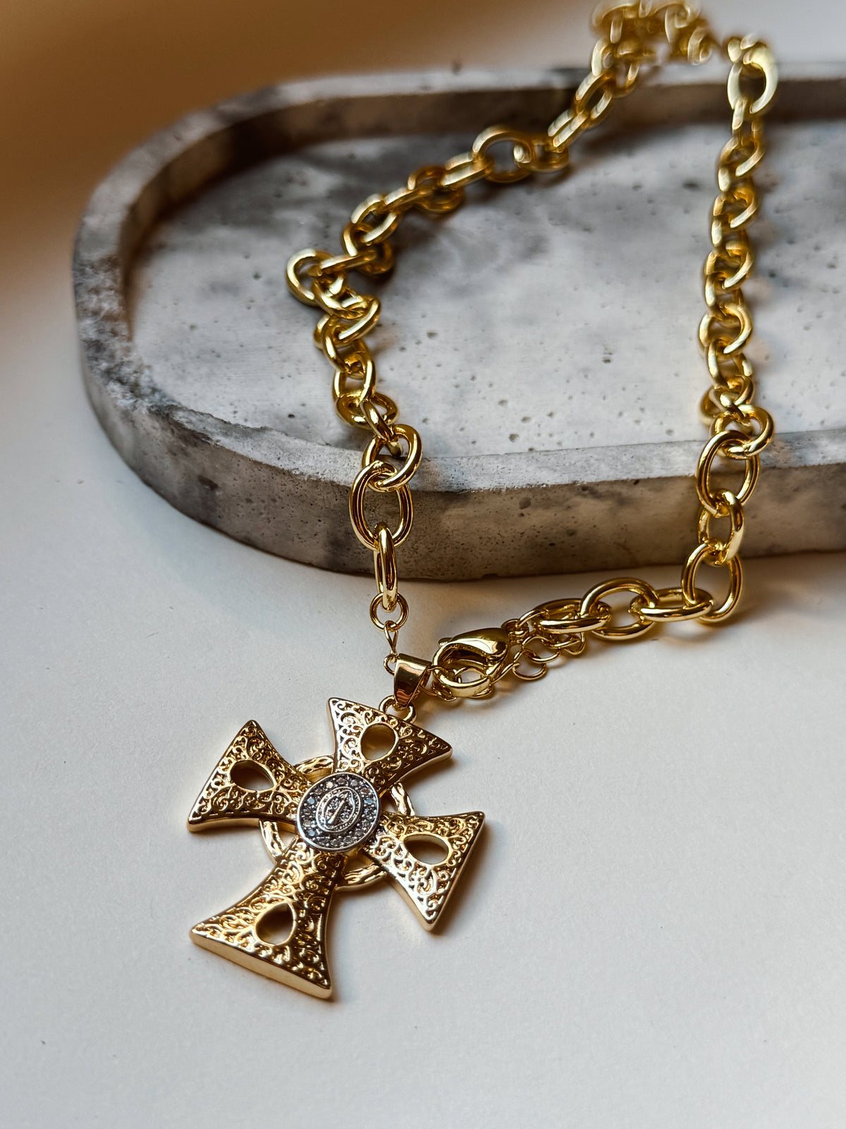 Collar San Benito