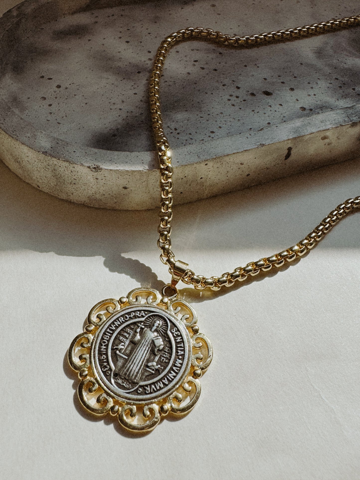 Collar San Benito