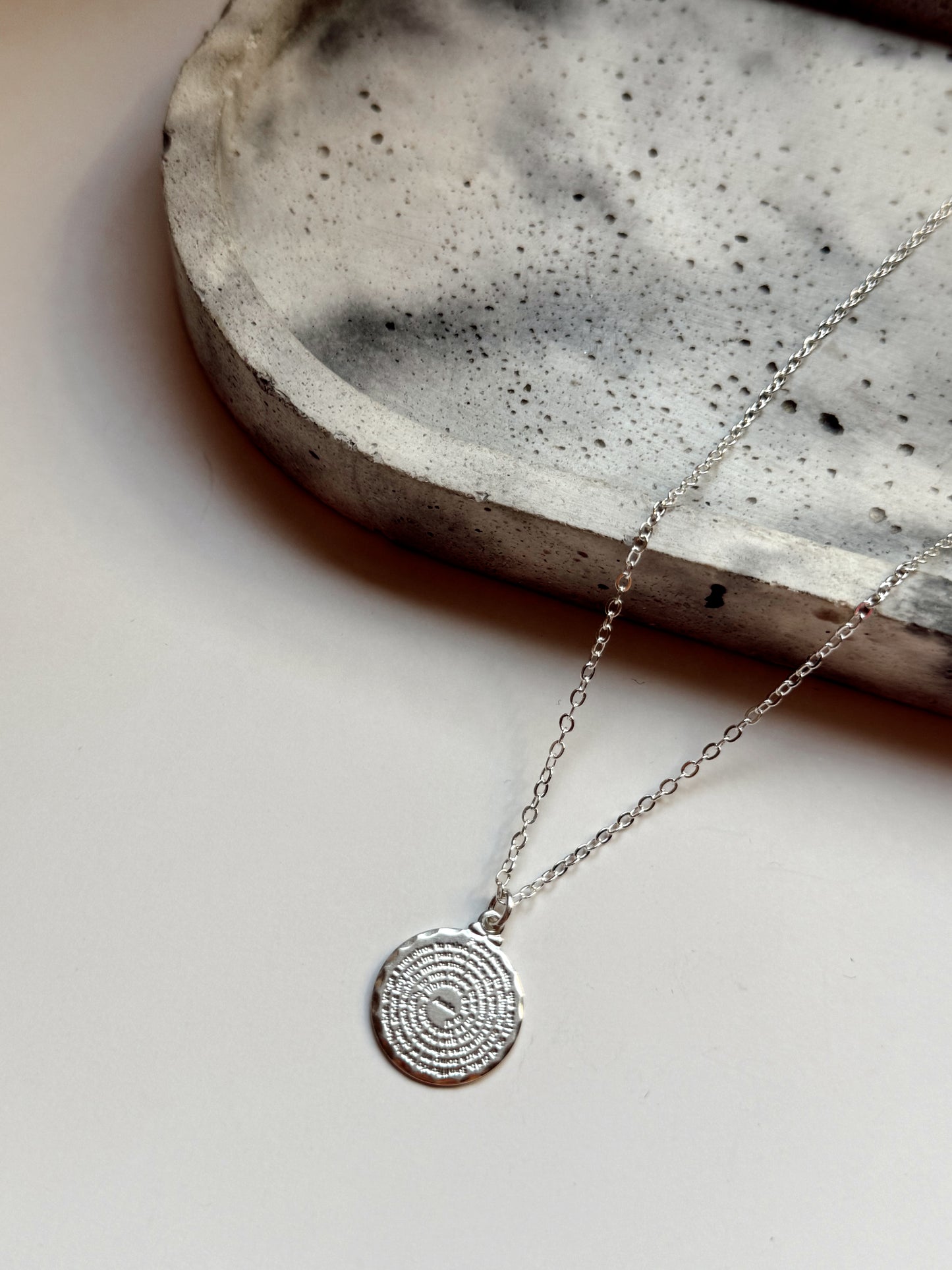 Collar Medalla Amén