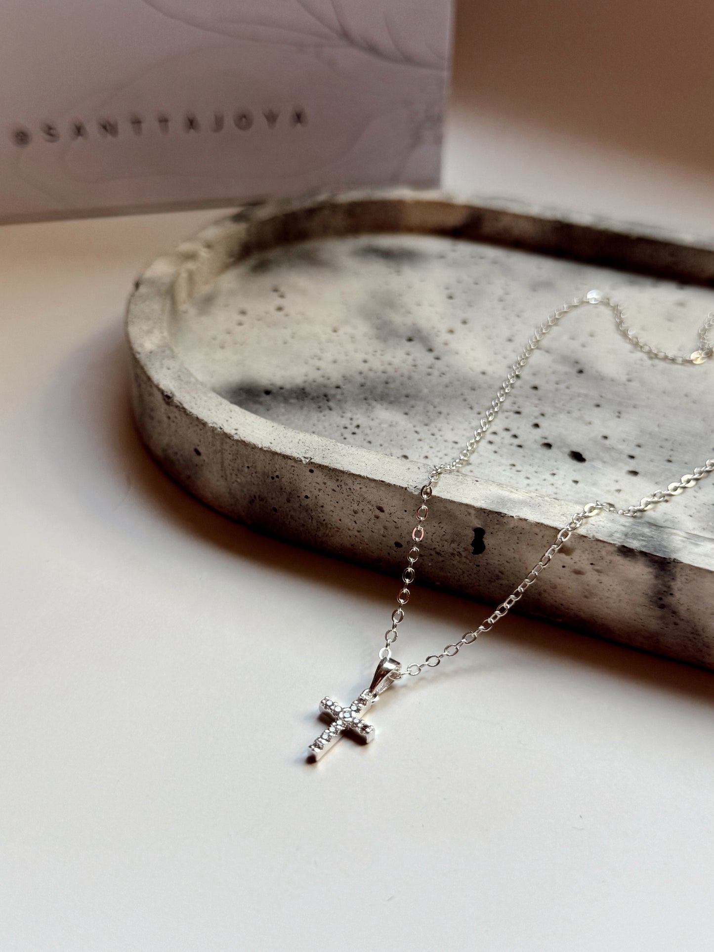 Collar cruz circón